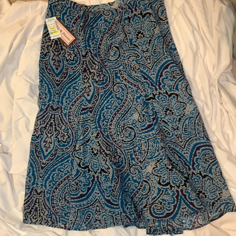 Whimsical design skirt NWT